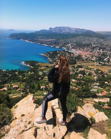 Jogging worn by AnnaRvr on the account Instagram of @annarvr