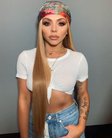 Gucci Big Flora Fluorescent Silk Scarf of Jesy Nelson on the Instagram account @jesynelson