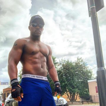 Boxer of Ashley Walters on the Instagram account @ashleywalters