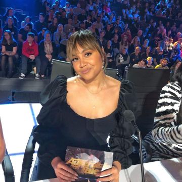 Black dress of Jessica Mauboy on the Instagram account @jessicamauboy1