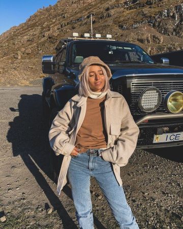 Los vaqueros de Camille Callen en la cuenta de Instagram de @noholita