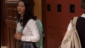 The backpack of Julia Sasaki (Amy Okuda) in Atypical (S03)