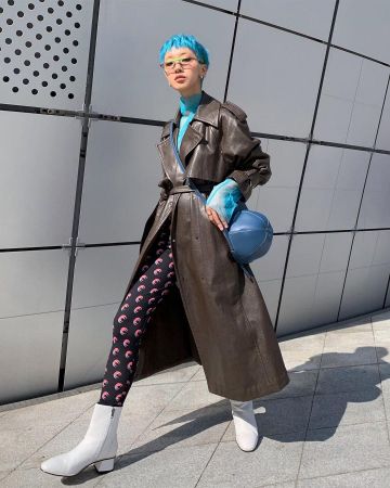 Los leggings Crescent Moon usados por Kim Nara en la cuenta de Instagram de @naras.