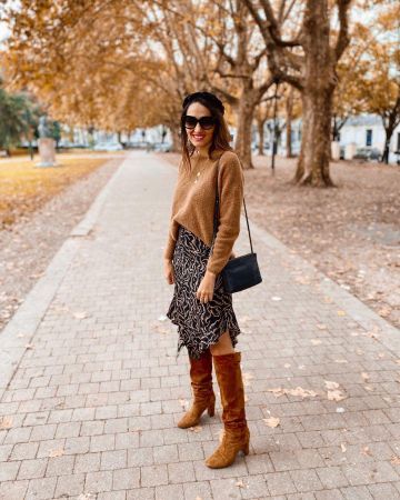 The printed skirt worn by Lily on the account Instagram of @lilylovesfashion