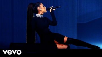 The gorgeous dress worn by Ariana Grande in her Dangerous Woman Tour