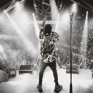 Balenciaga Lo­go Base­ball Cap of Lil Wayne on the Instagram account @liltunechi