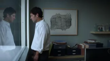 The white shirt of Miles Elliot (Paul Rudd) in Living with Yourself (S01E01)