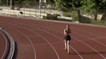 Pantalones cortos deportivos de Chiara Altieri (Benedetta Porcaroli) en Baby (S01E01)