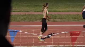 Le legging 3/4 noir de Chiara Altieri (Benedetta Porcaroli) dans Baby (S01E01)