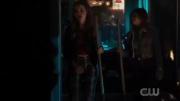 Anthropologie Les Essentiels Pantalon Slim en Noir/Blanc Carreau de la fenêtre porté par Cheryl Fleur (Madelaine Petsch) à Riverdale Saison 4 Épisode 4