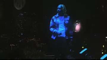 Product Off-white Black & White Flan­nel Shirt worn by Lil Durk in the YouTube video Lil Durk "Turn Myself In" (WSHH Exclusive - Official Music Video)