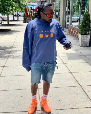 Balenciaga Socks White of Wale on the Instagram account @wale