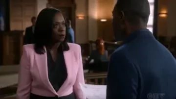 Alexander mcqueen Chaqueta de seda de lana ligera usada por Annalise Keating (Viola Davis) en Cómo salirse con la suya con el asesinato Temporada 06 Episodio 06