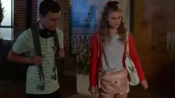 Bose Noir QuietComfort Écouteurs sans Fil utilisé par Sam Gardner (Keir Gilchrist) dans Atypiques Saison 3 Épisode 1