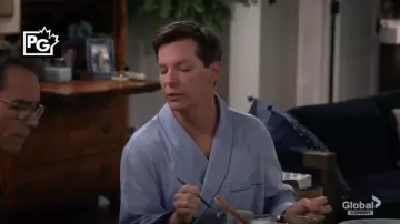 Produit Brooks brothers infroissable Chambray Robe porté par will Truman (Eric McCormack) dans will & Grace Saison 11 Épisode 02
