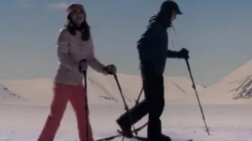 The north face Aconcagua Jack­et worn by Julia Sasaki (Amy Okuda) in Atypical Season 3 Episode 3