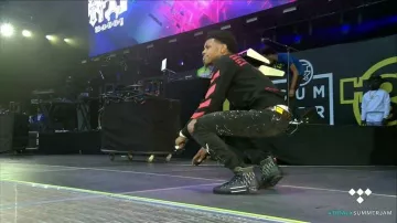 Dior Sneakers worn by A Boogie wit da Hoodie on the Instagram account @artisthbtl