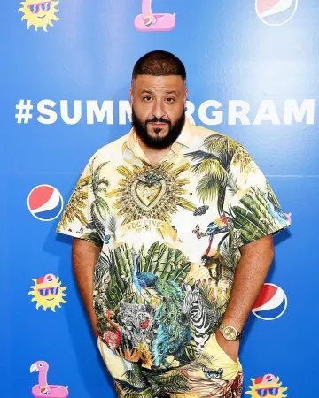 Dolce & Gabanna Tropical Safari Print Shirt de DJ Khaled en la cuenta de Instagram @djkhaled