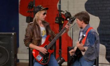 Bass Gibson Victory in Back to the future 1