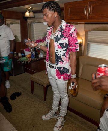 Dior High-top Sneakers of Lil Baby on the Instagram account @lilbaby_1