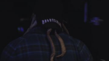 Balenciaga Lo­go Em­broi­dered Cap worn by Lil Wayne in the YouTube video blink-182 x Lil Wayne - What’s My Age Again? / A Milli