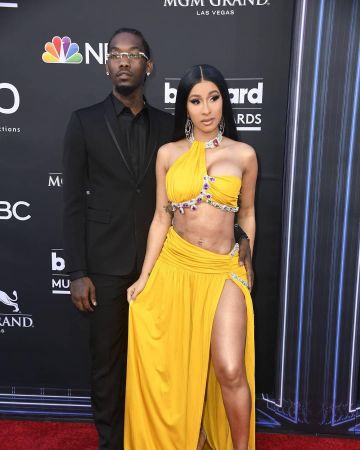 Dior Black Virgin Wool Twill Pants of Offset en la cuenta de Instagram @iamcardib.ita