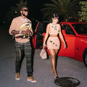 Valentino Tou­can Knit­ted Jumper of Gucci Mane on the Instagram account @laflare1017