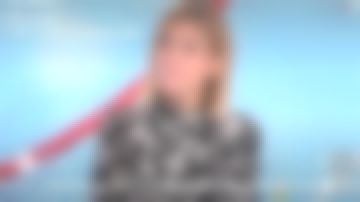 The long dress flowery Laura Tenoudji in Télématin the 07.11.2019