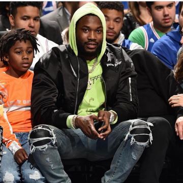 Amiri Distressed Skinny Jeans de Meek Mill en la cuenta de Instagram @meekmill