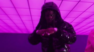 La foi de connexion Noir Sequin Rembourré Manteau porté par Chief Keef dans la vidéo YouTube Chief Keef & Zaytoven "Spy Kid" (WSHH Exclusif - official Music Video)