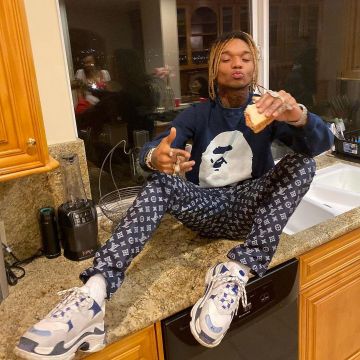 Bape Bathing Ape Head Crewneck Tamaño de Swae Lee en la cuenta de Instagram @swaelee