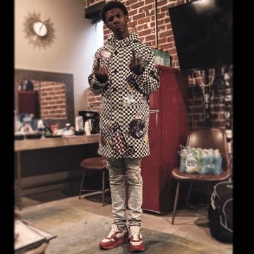 Amiri Check Sticker Parka de A Boogie wit da Hoodie en la cuenta de Instagram @artisthbtl