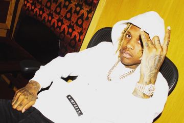 Helmut Lang White 'Impress' Hoodie de Lil Durk en la cuenta de Instagram @durkioworld