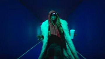 Gucci Pan­ther Bowl­ing Shirt worn by Lil Wayne in the YouTube video Kid Ink - YUSO (Official Video) ft. Lil Wayne, Saweetie