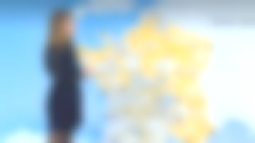 The dress in jacquard Chloe Nabédian in Weather of France 2