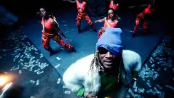 Maison margiela Ribbed Sweater usado por Future en el video de YouTube Future - Jumpin on a Jet (@king__blingz Remix) (Mek Di Pu##y Wet) #2