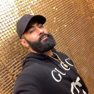 Le pull Gucci noir à logo de La Fouine sur son compte Instagram @lafouine78
