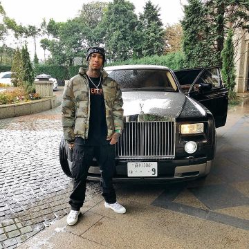 Héron preston Carhartt Bonnet de Tyga sur l'Instagram account @tyga