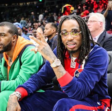 Gucci Blue Velour Jogging Lounge Pants de Quavo en la cuenta de Instagram @quavohuncho