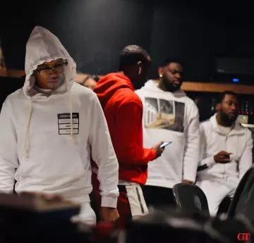 Maison margiela White Stereo­type Hood­ie of T.I. on the Instagram account @troubleman31