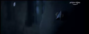 Badge qmx voyager worn by Jean-Luc Picard Patrick Stewart in the series Star Trek : Picard 