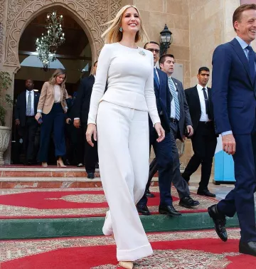 Manolo Blahnik BB Patente Bomba puntiaguda del pie usada por Ivanka Trump Palais De Congres en Rabat 8 de noviembre de 2019