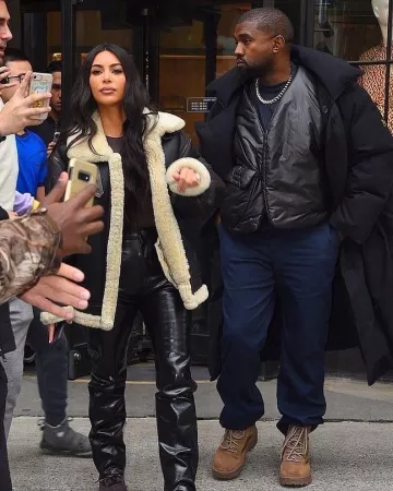 Helmut Lang Pantalones de charol de pierna recta usados por Kim Kardashian Ciudad de Nueva York 7 de noviembre de 2019