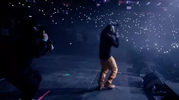 Sneakers Nike Jordan 14 Retro Ferrari University Gold DaBaby in his clip Off Da Rip