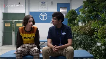 Pantalon brun à carreaux de Casey Gardner (Brigette Lundy-Paine) dans Atypical (S03E08)