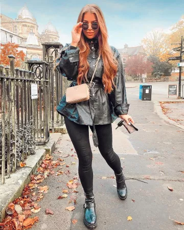 Zelda Noir Chunky Bottes de Cheville de Beth Bartram sur l'Instagram account @beth_bartram