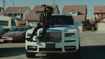 Les baskets off-white de Roddy Ricch dans Roddy Ricch - Start Wit Me (feat. Gunna) [Official Music Video]