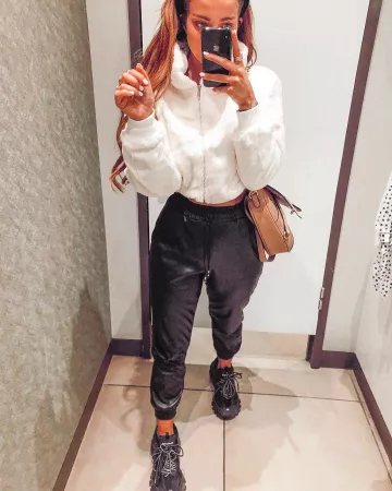 Balenciaga Black Track Trainers of Beth Bartram on the Instagram account @beth_bartram