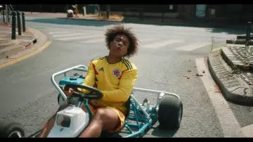 Maillot Colombie 2019 porté par Gambi dans le clip Gambi - Hé oh (Clip officiel)