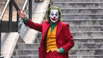 Costume Arthur Fleck (Joaquin Phoenix) in Joker